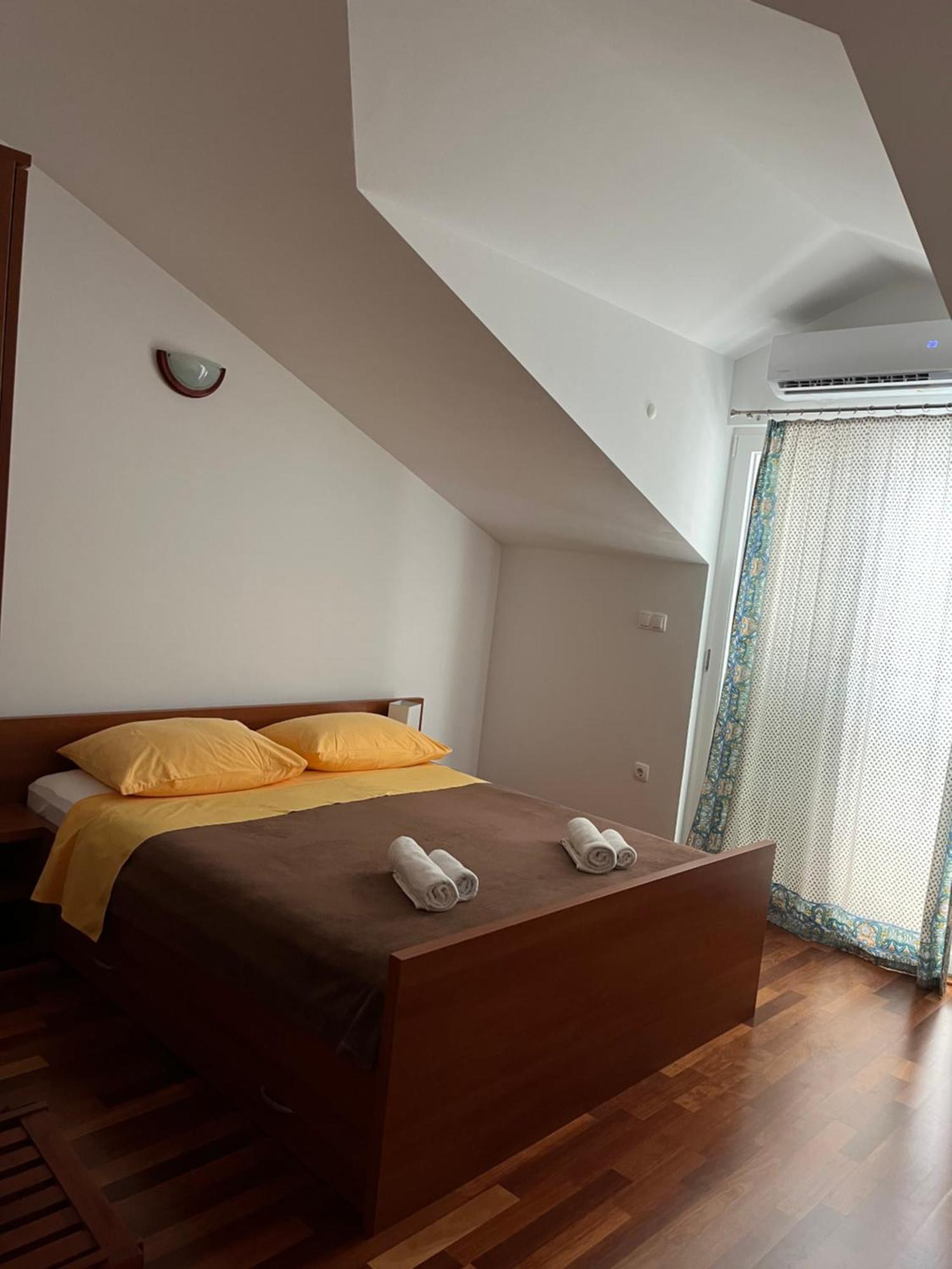 Apartments Bernarda Sumpetar Εξωτερικό φωτογραφία