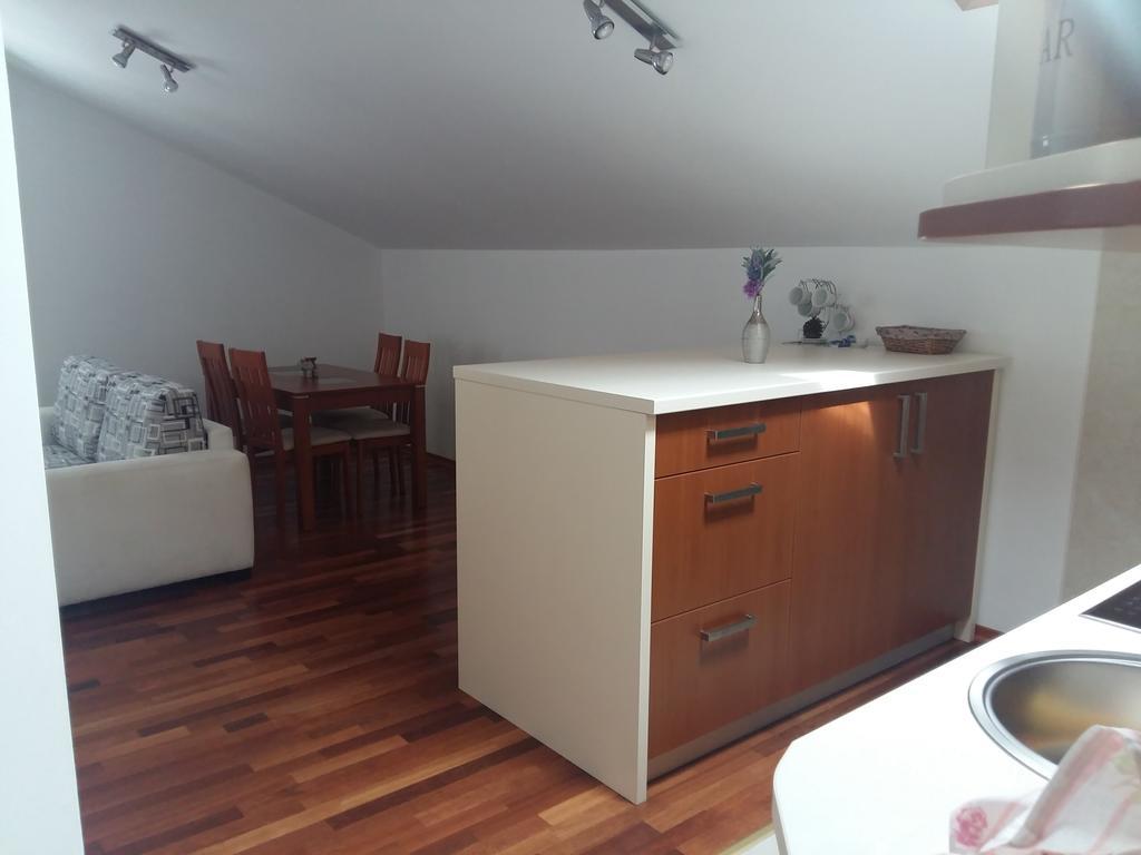 Apartments Bernarda Sumpetar Εξωτερικό φωτογραφία